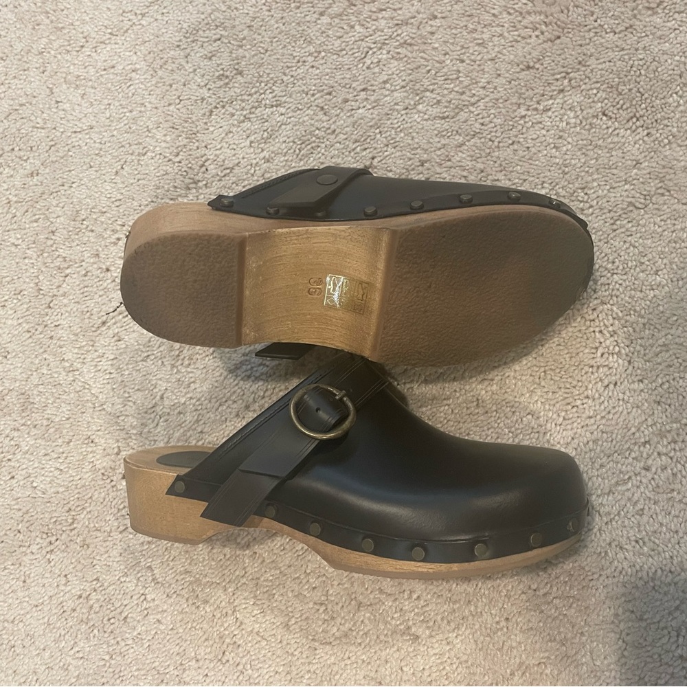 Isabel Marant Clogs - size 6 - Picture 4 of 5